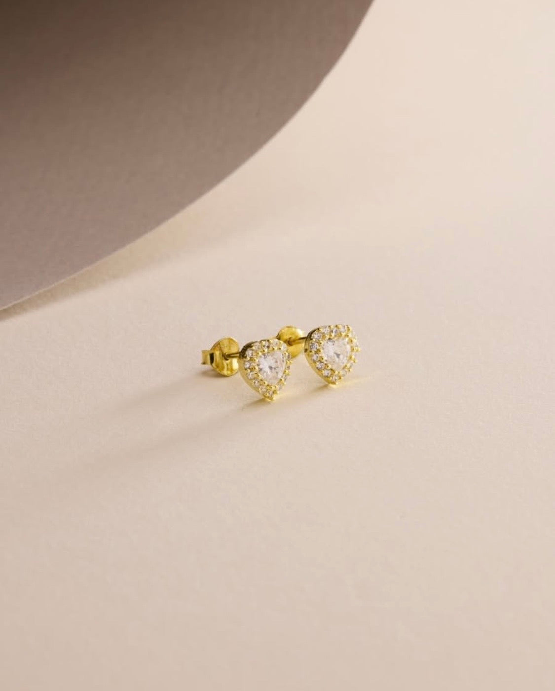 White Stone Heart Model Earring