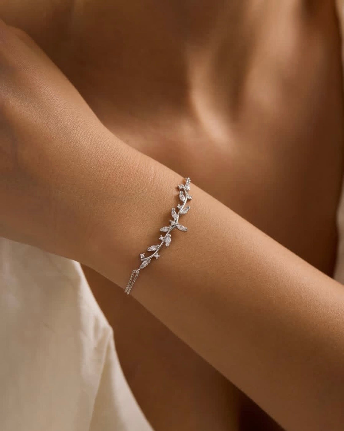 Shuttle Stone Elegant LVY Bracelet