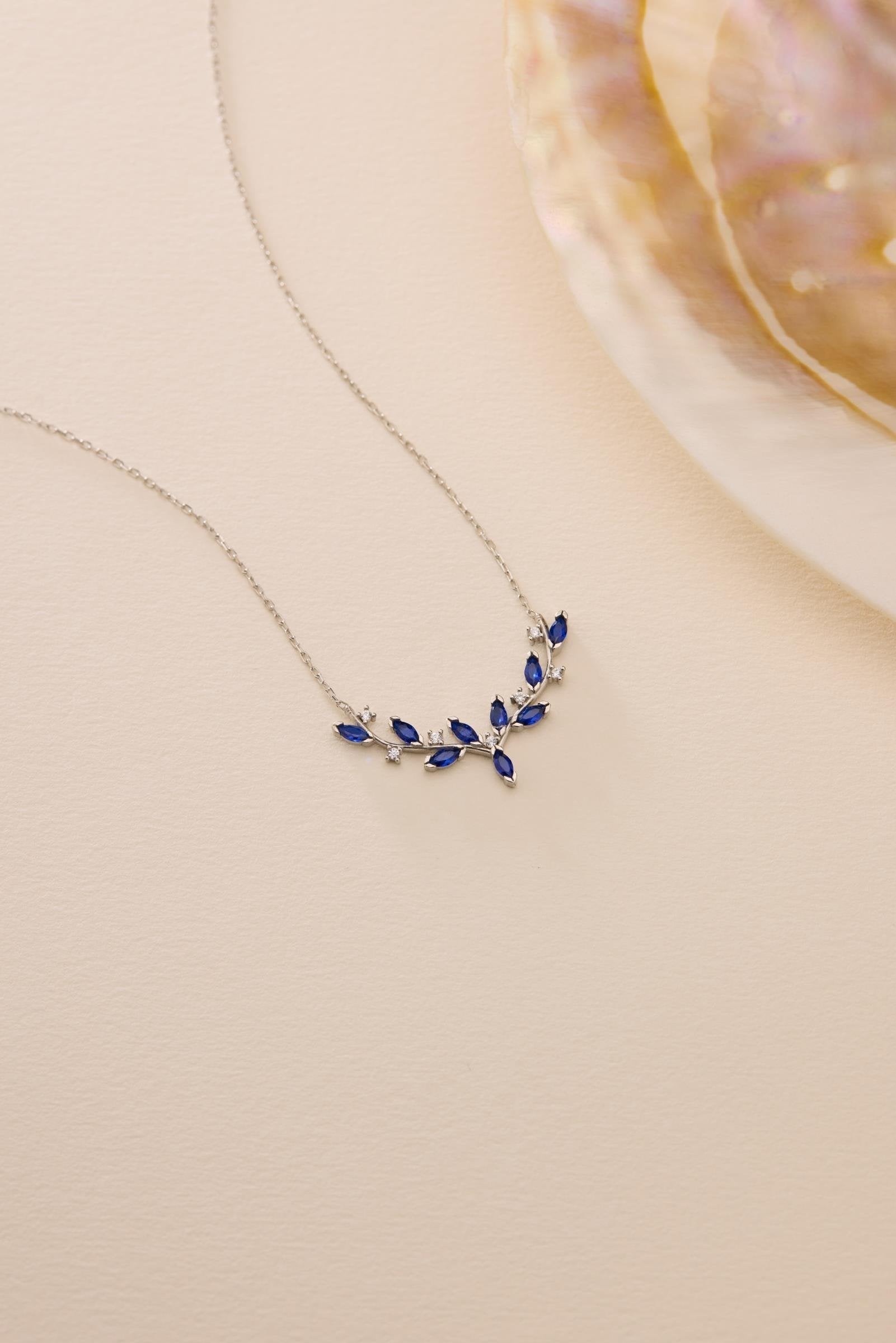 Seraphina Mare Branch Nacklace