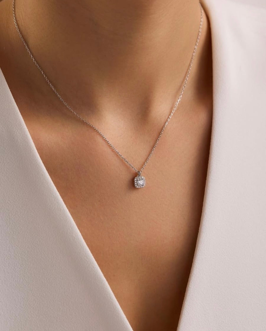 Diamond Mounted Solitaire Necklace